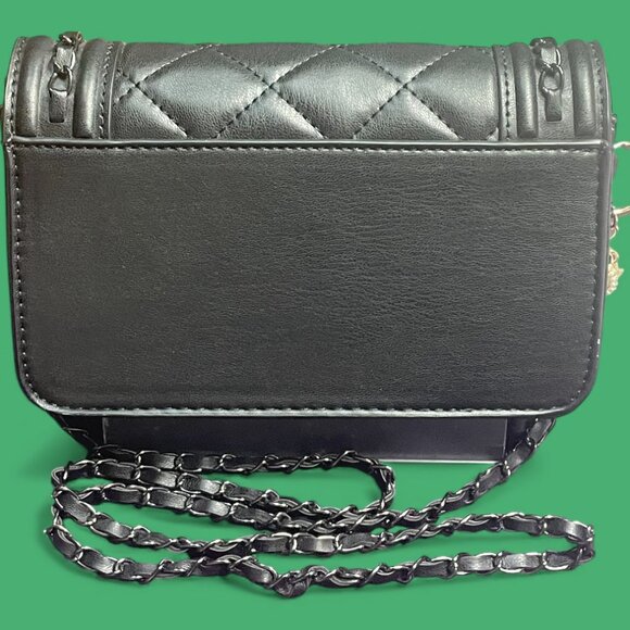 BADGLEY MISCHKA QUILTED BLACK SHOULDER BAG WITH BALLOON DOGGIE BAG CHARM - Picture 3 of 4